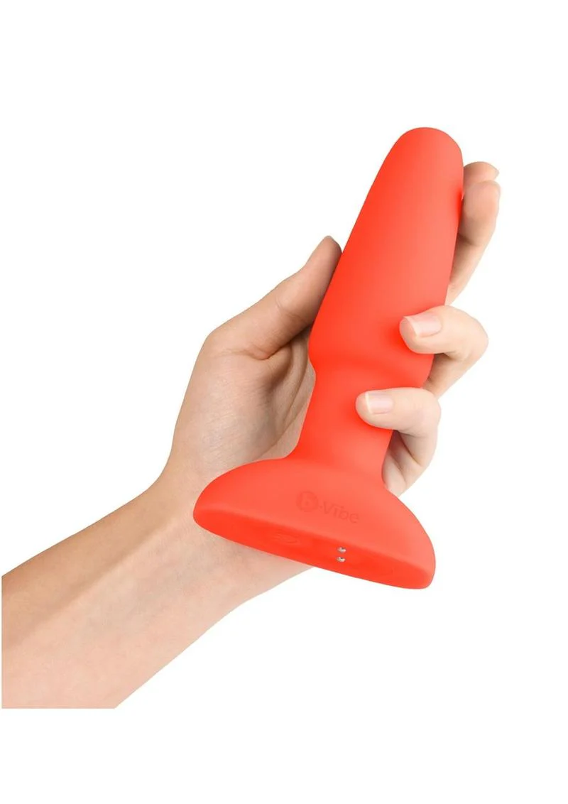 B-Vibe Rimming Plug 2 Rechargeable Silicone Anal Plug with Remote - Image 3